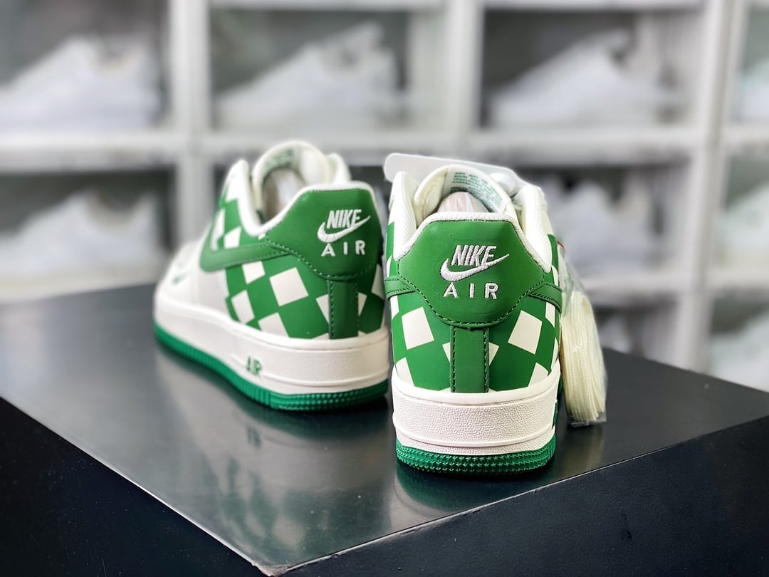 Nike Leather Creme e Verde Escuro Reflective - Vista 3