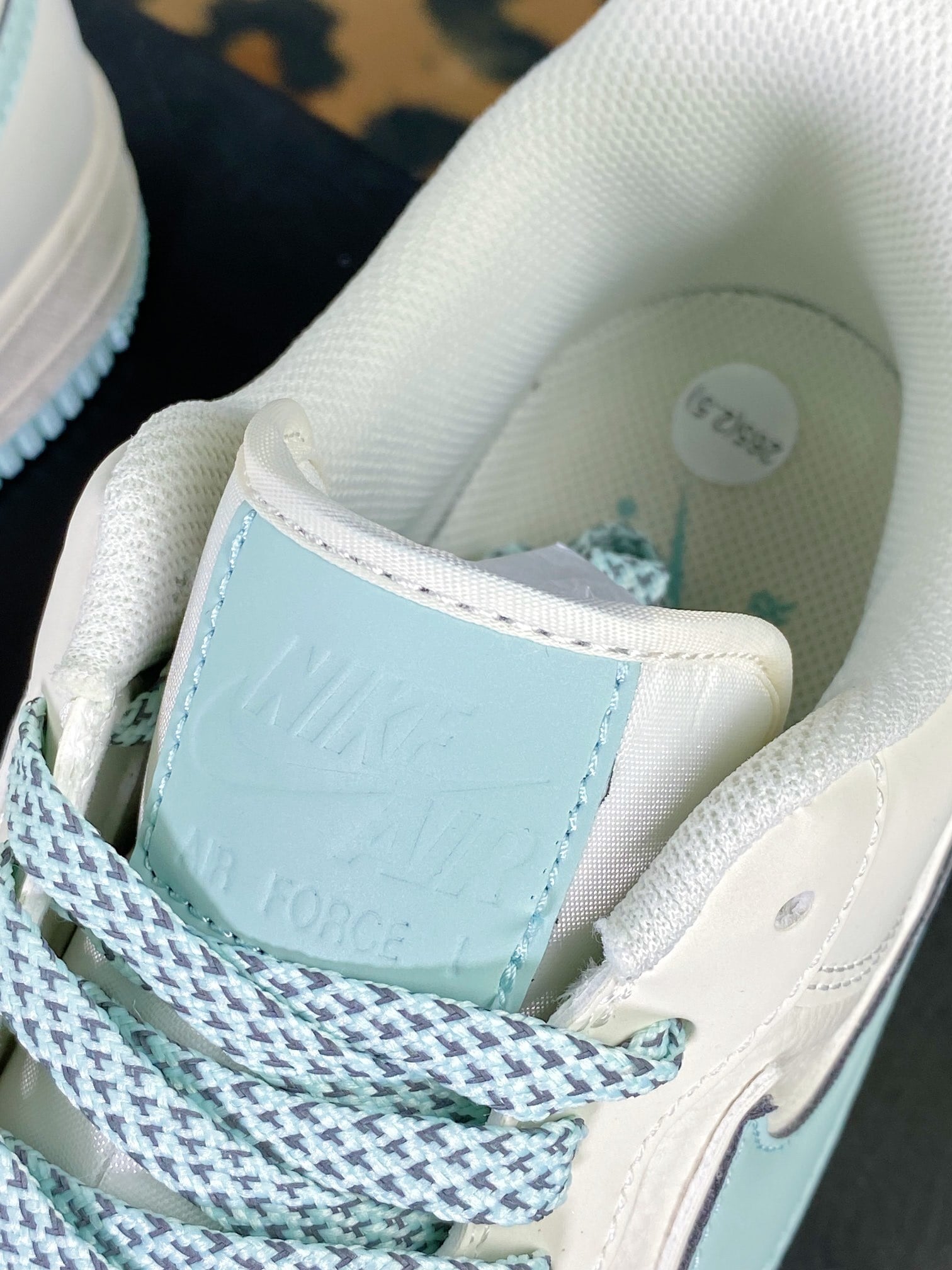 Nike Leather Creme, Cinza e Azul 3M Reflective Hook - Vista 7