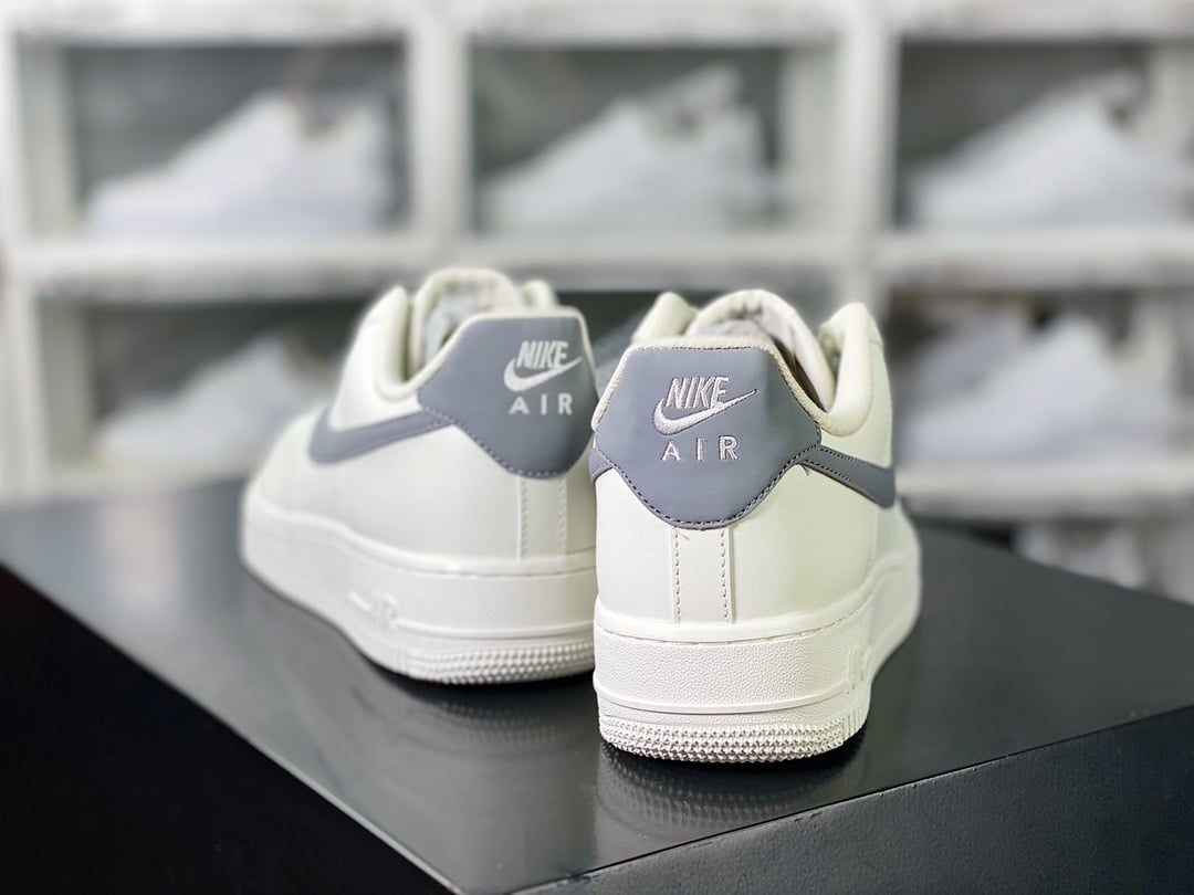 Nike Leather Creme e Cinza - Vista 4