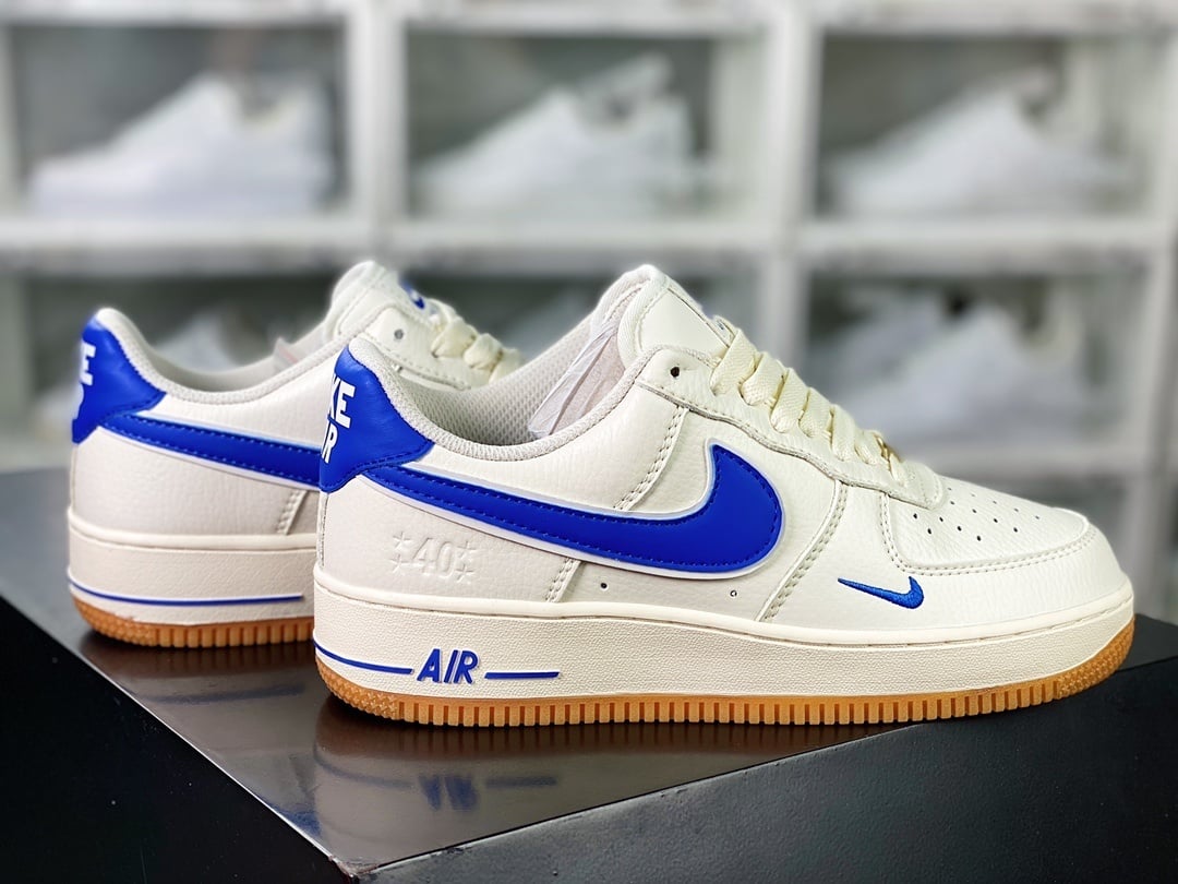 Nike Leather Creme e Royal Blue com Hook - Vista 3