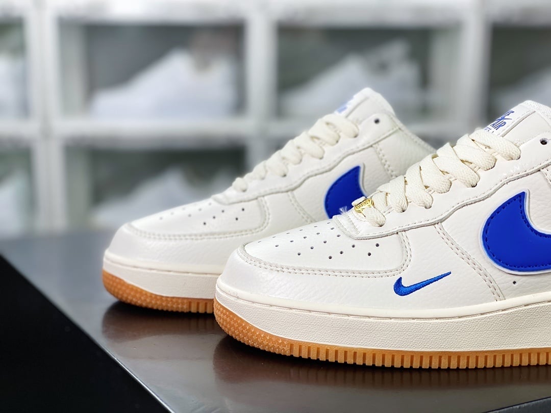 Nike Leather Creme e Royal Blue com Hook - Vista 8