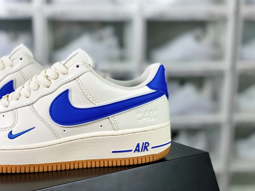 Nike Leather Creme e Royal Blue com Hook - Vista 9