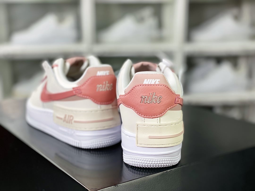 Nike Leather Creme e Rosa - Vista 4
