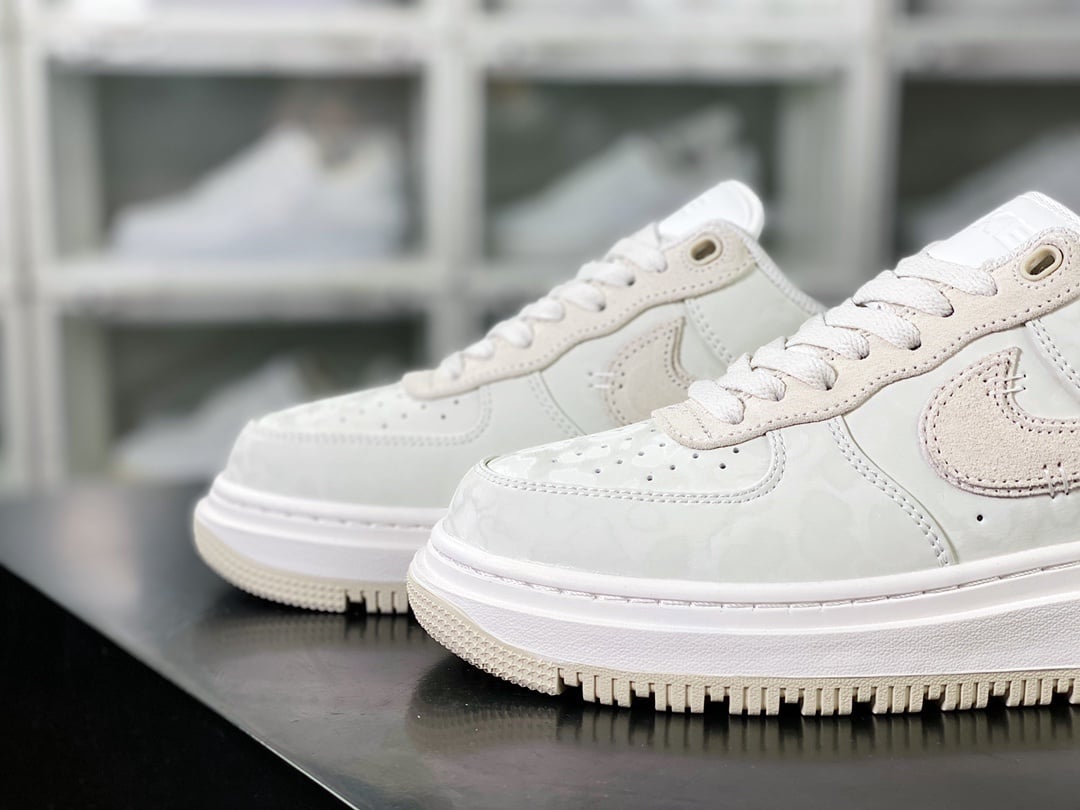Nike Leather Creme e Branco Leopardo - Vista 8