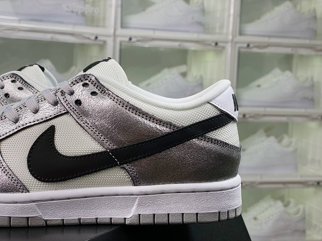 NK Dunk Low Couro Prateado - Vista 9