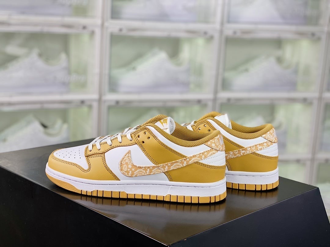 NK Dunk Low Couro Amarelo e Branco Paisley - Vista 2