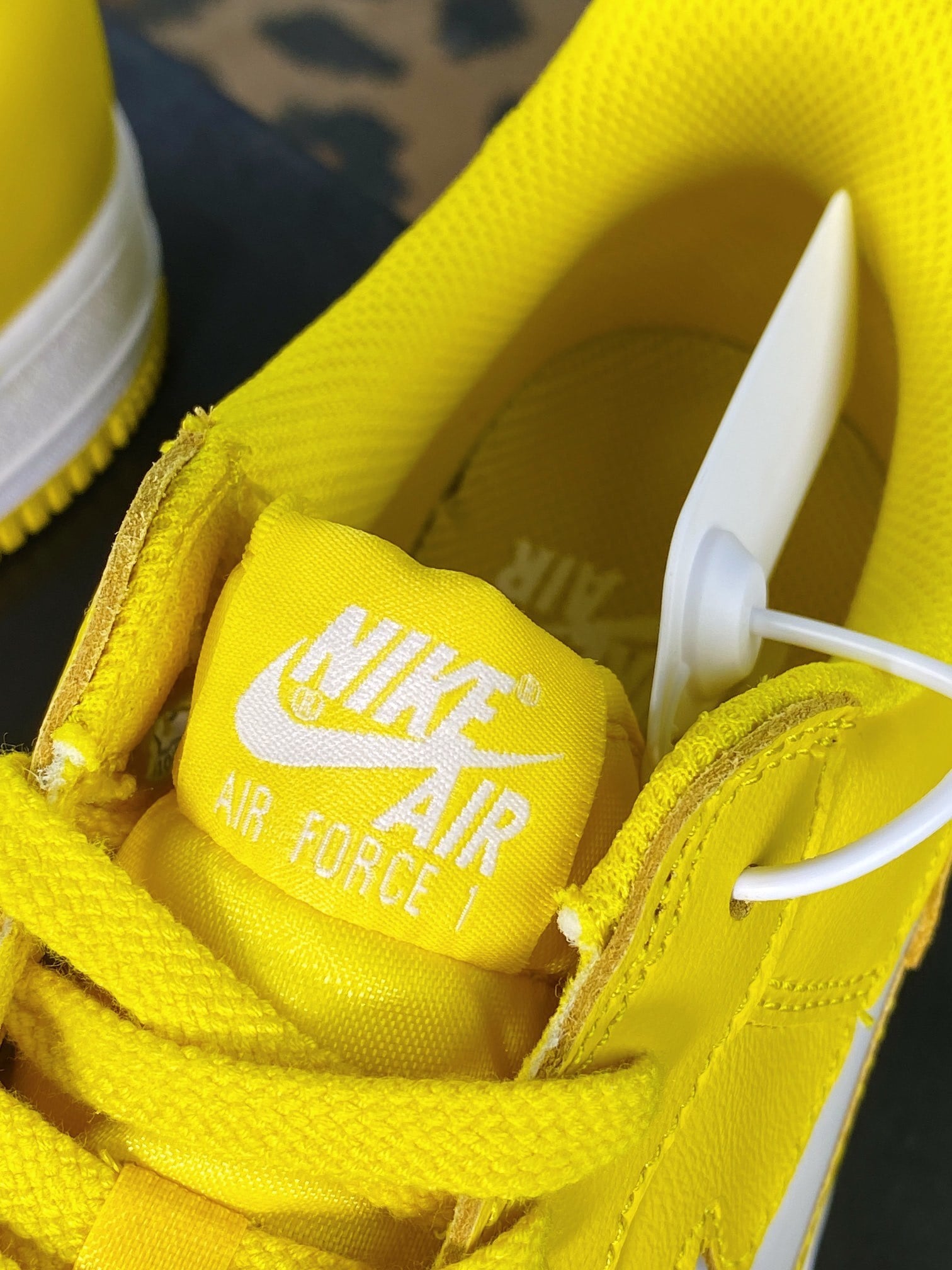 Nike Leather Amarelo com Gem Hook - Vista 7