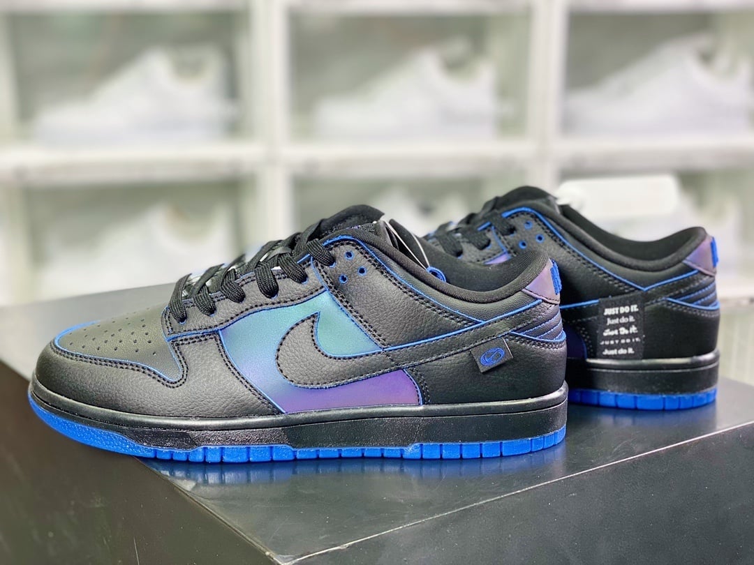 NK Dunk Low Preto e Azul Reflectivo - Vista 3