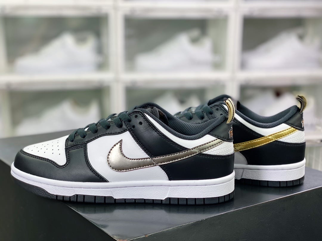 NK Dunk Low Panda Preto Branco Dourado Prateado - Vista 3