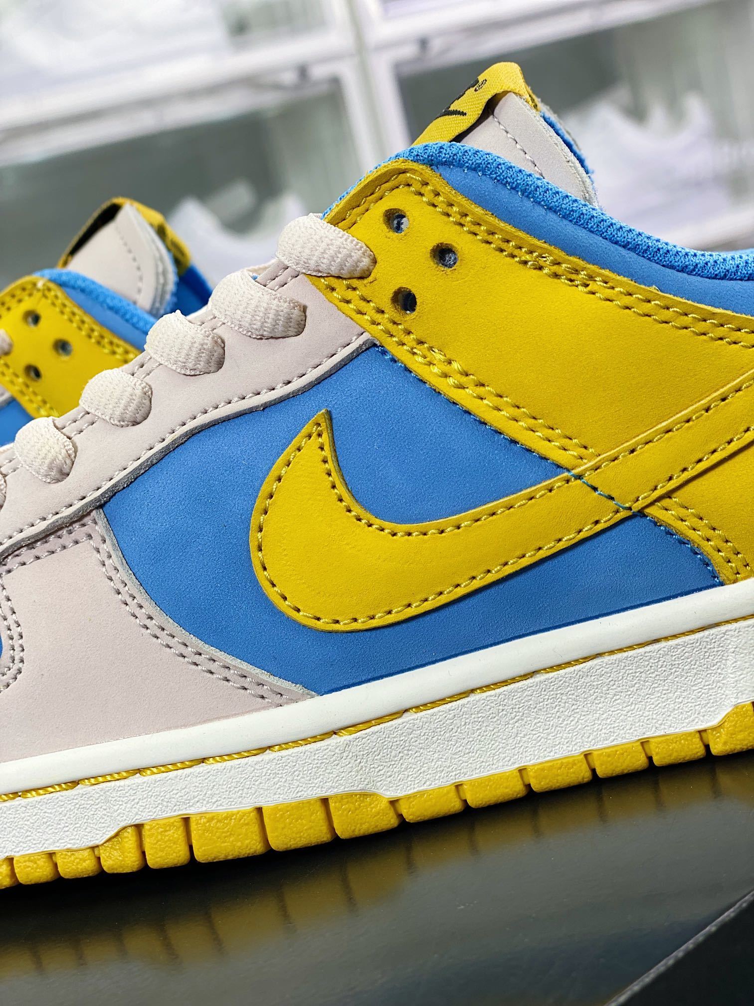 NK Dunk Low Kobe Branco e Amarelo 24 - Vista 7