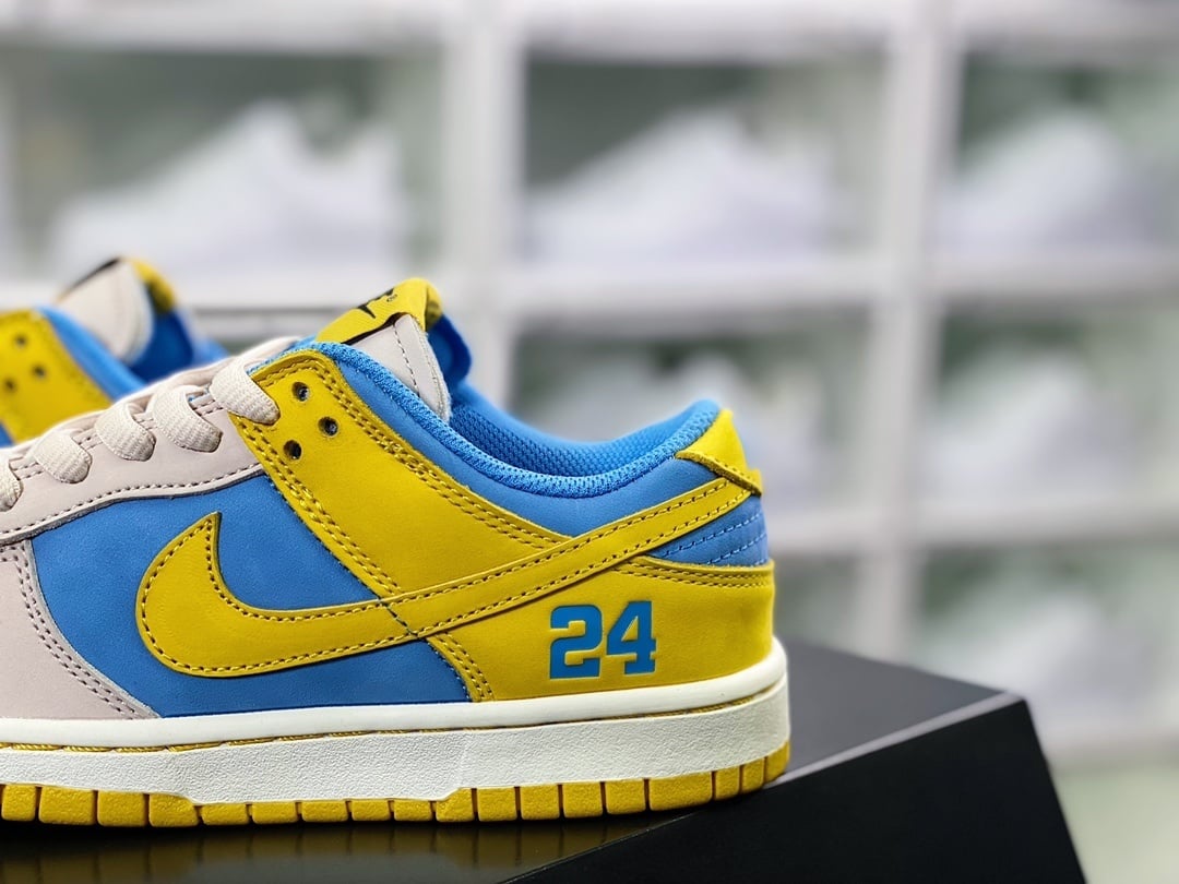 NK Dunk Low Kobe Branco e Amarelo 24 - Vista 9