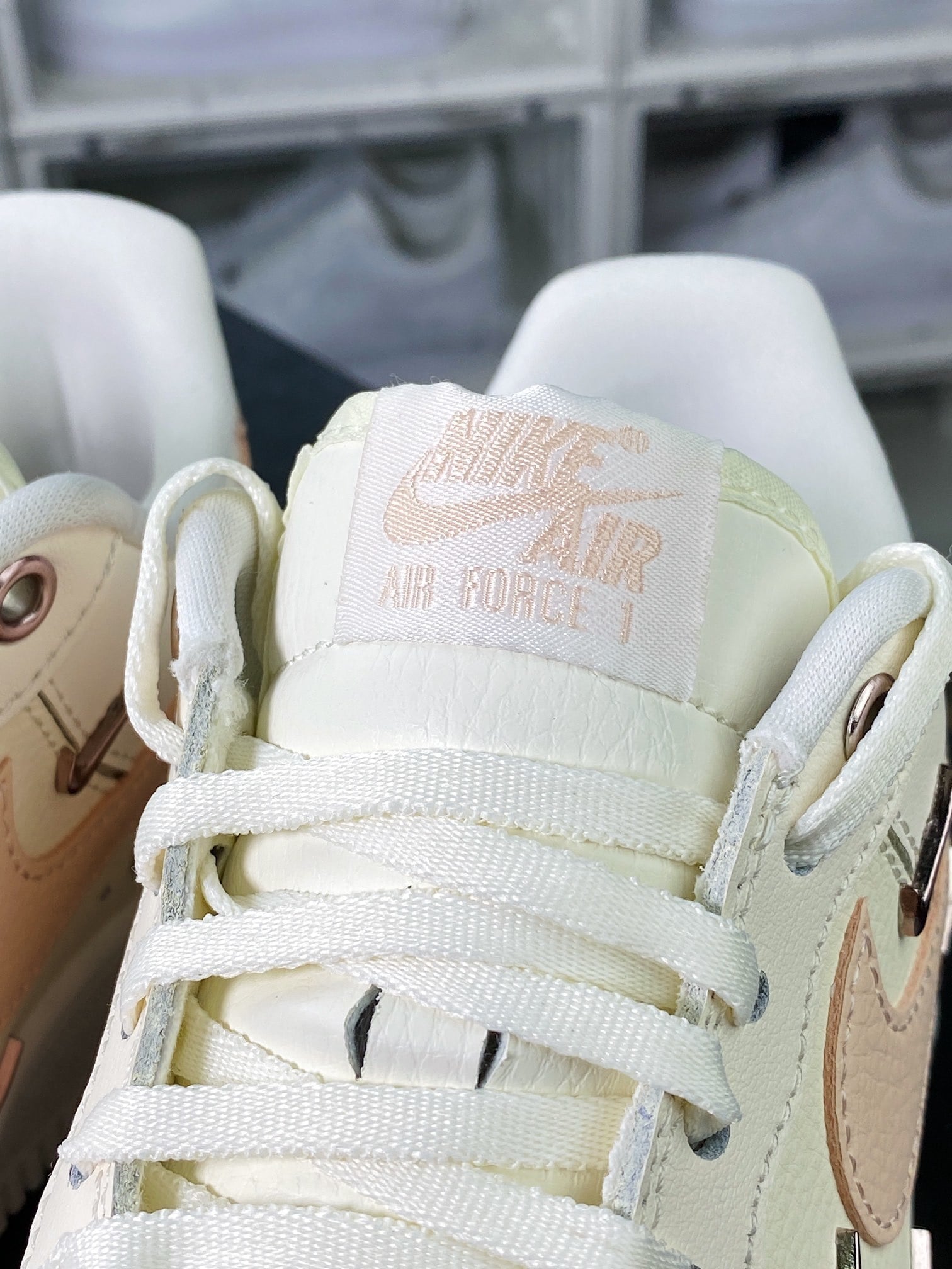 Nike Leather Creme, Rosa e Ouro com Quatro Hooks - Vista 7