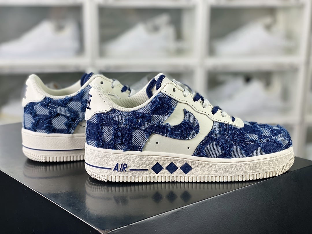 Nike Denim Creme e Azul Escuro com Franjas - Vista 3