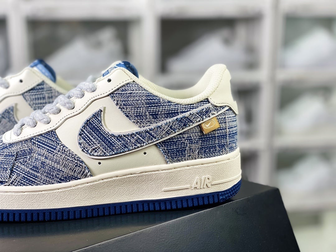 Nike Denim Creme com Patch - Vista 9