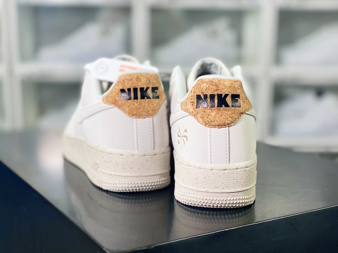 Nike Creme Cork - Vista 4