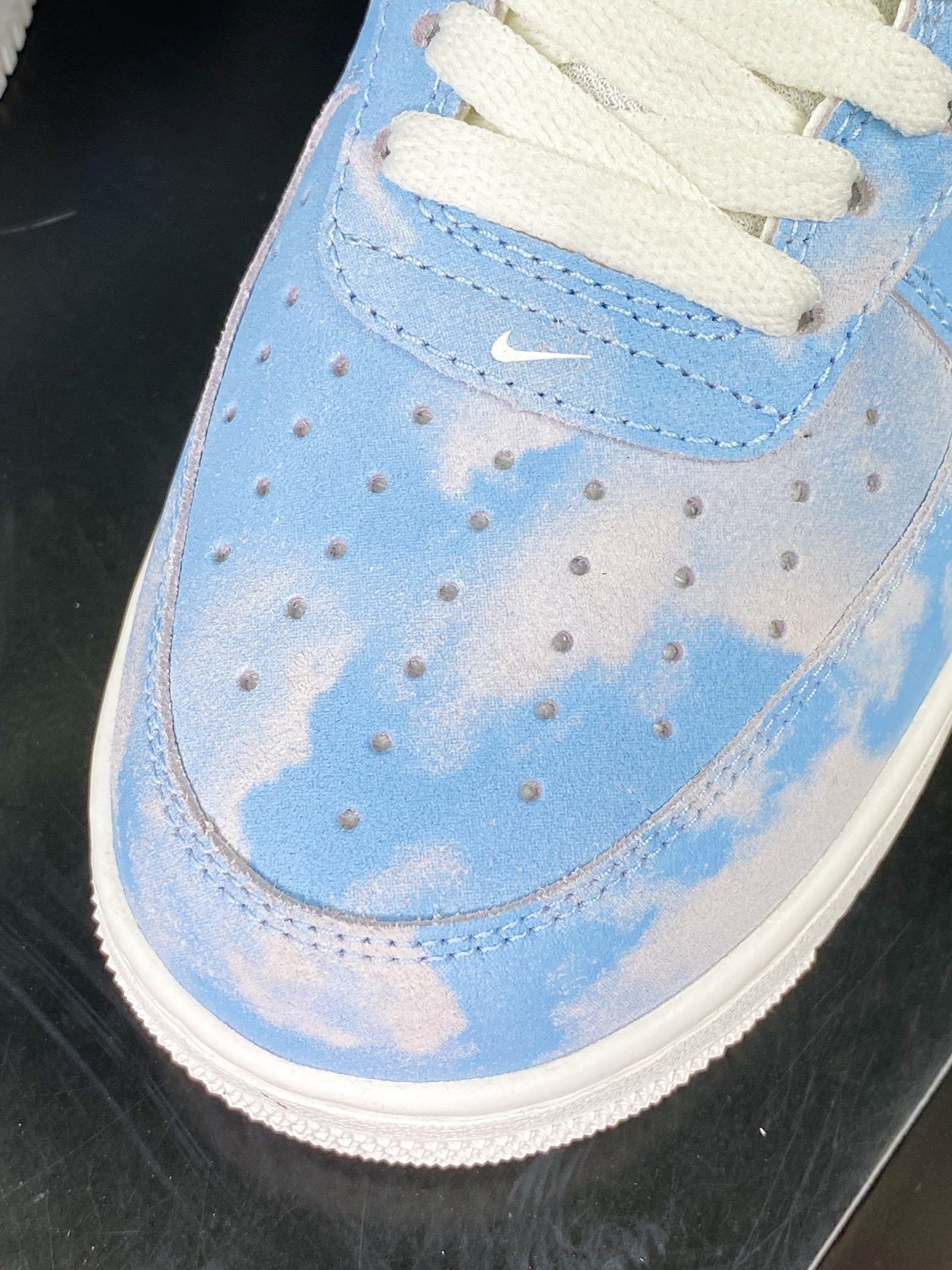 Nike Air Force 1 Tie-Dye Azul Céu e Nuvens - Vista 6