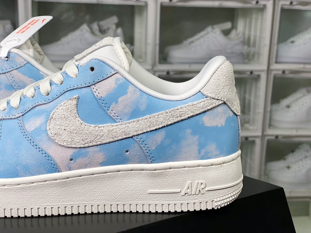 Nike Air Force 1 Tie-Dye Azul Céu e Nuvens - Vista 9