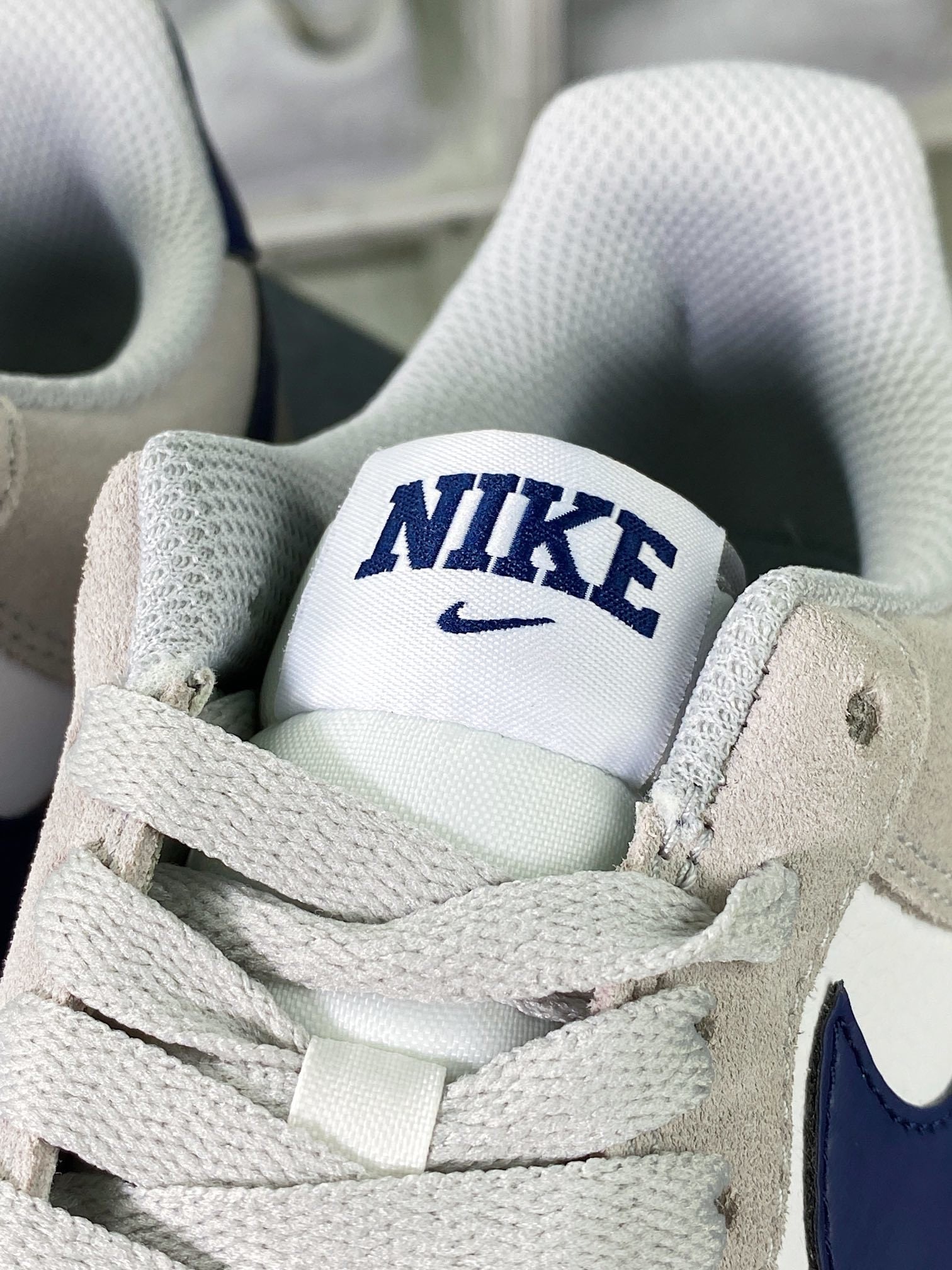 Nike Camurça Cinza e Navy - Vista 7