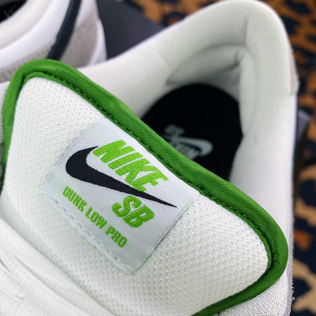 NK Dunk Low Preto, Cinza e Branco em Pelo - Vista 6