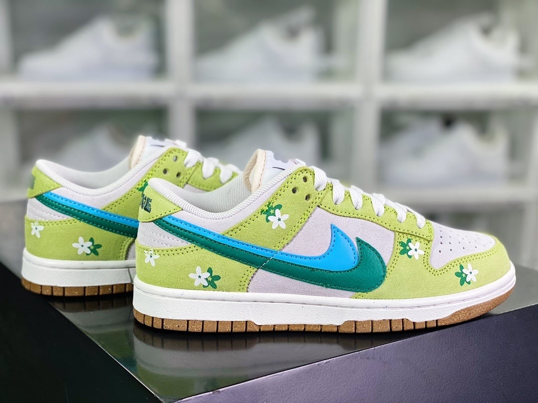 NK Dunk Low Floral Verde Maçã, Cinza Claro, Verde Escuro e Azul - Vista 2