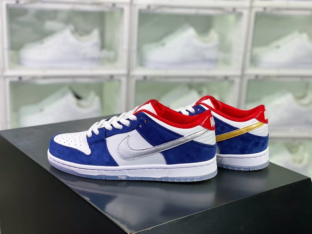NK Dunk Low BMW 2006 Ouro e Prata - Vista 2