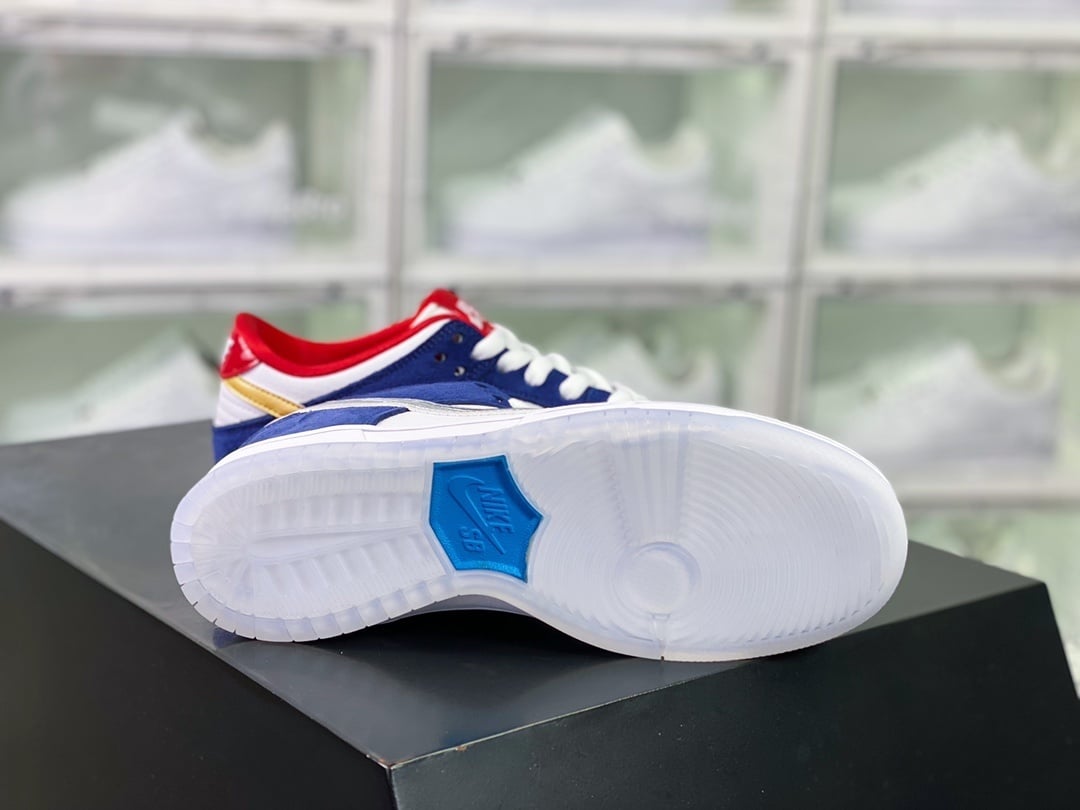 NK Dunk Low BMW 2006 Ouro e Prata - Vista 4