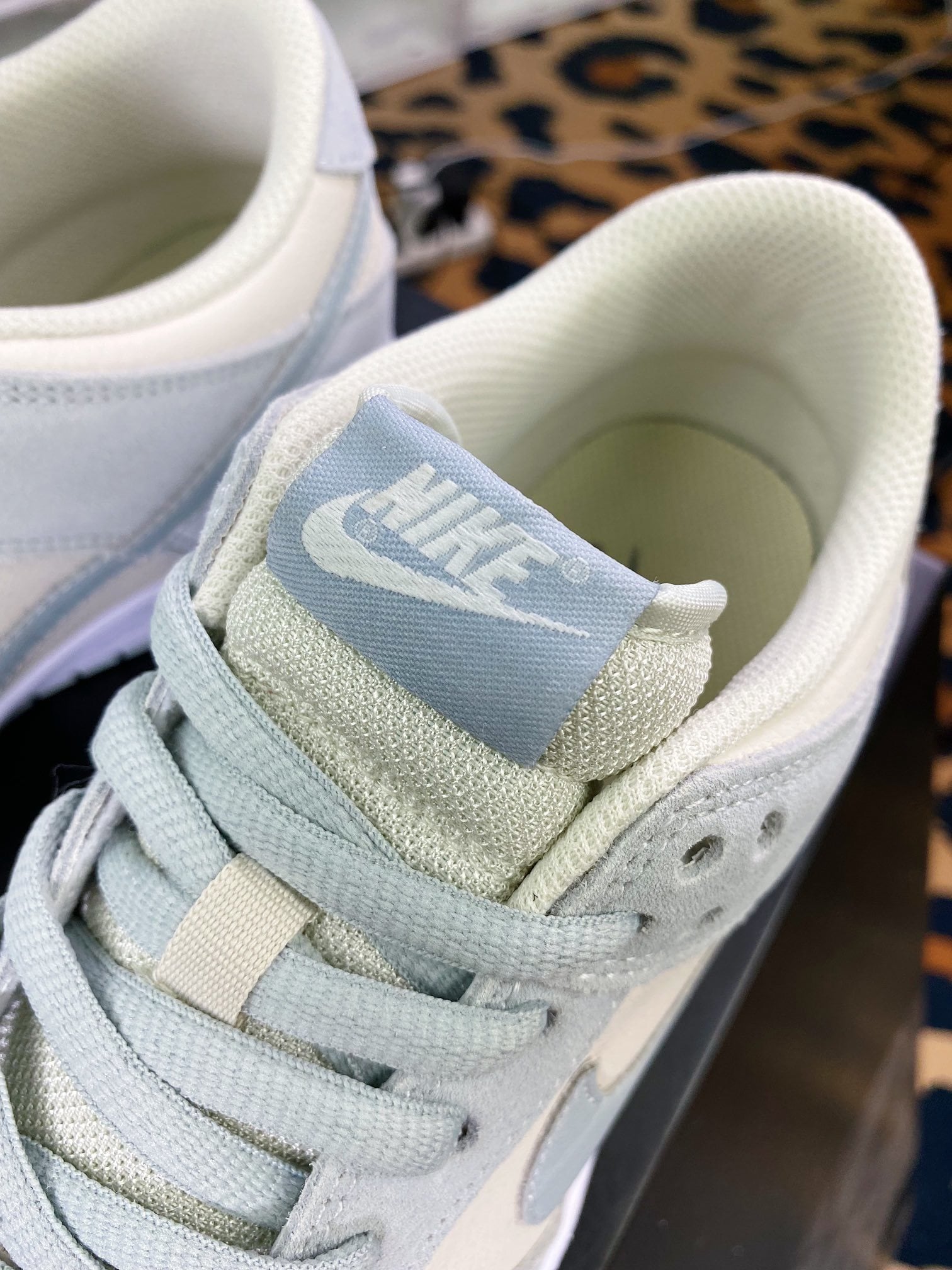 NK Dunk Low Azul-Verde e Creme - Vista 6