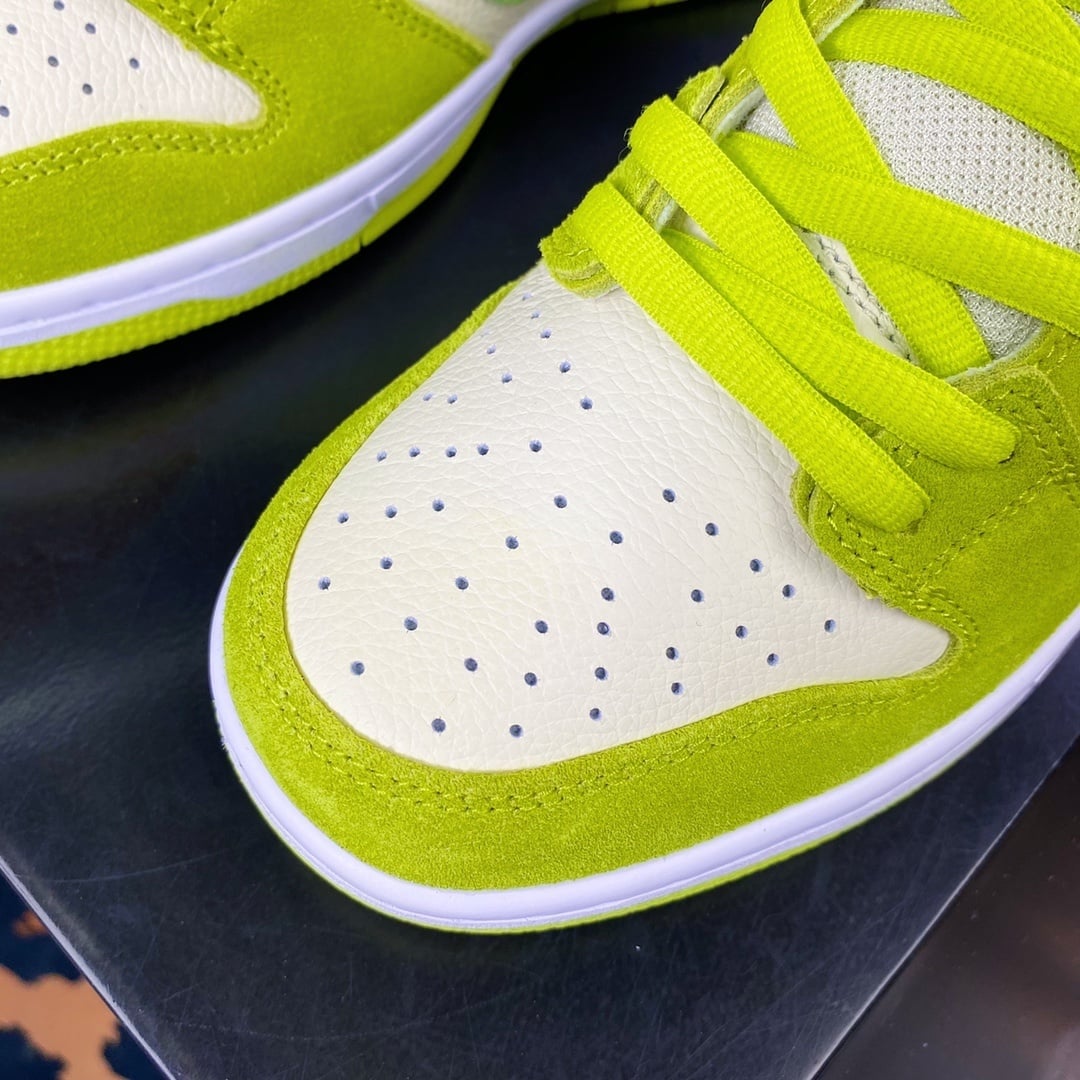 NK Dunk Low Green Apple - Vista 5
