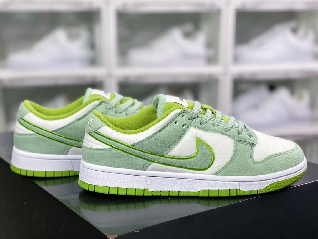 NK Dunk Low Verde Grama Pele Branca - Vista 2