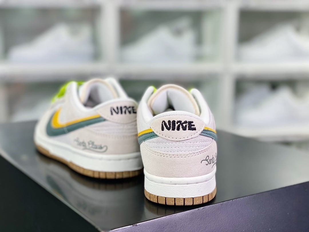NK Dunk Low Camurça Cinza Claro e Amarelo Duplo Gancho - Vista 4