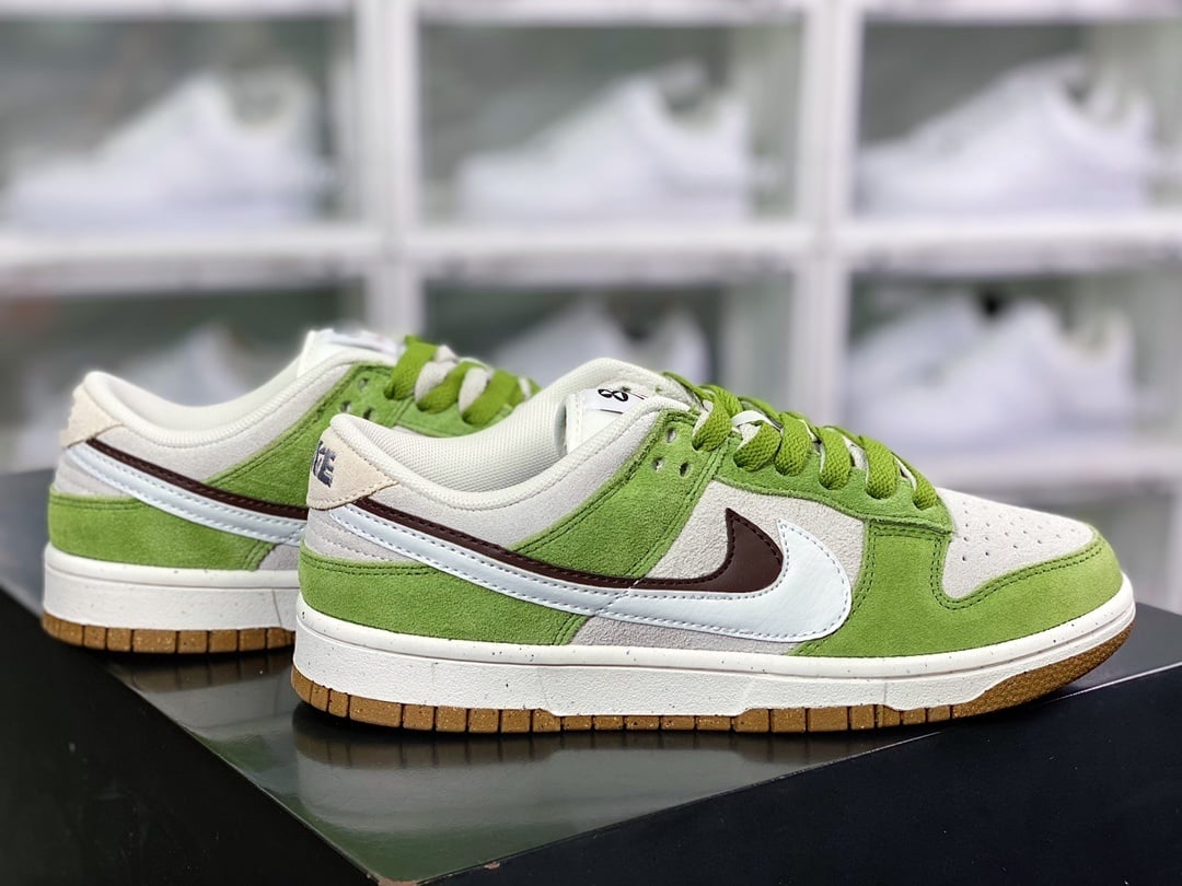 NK Dunk Low Camurça Cinza Verde Duplo Hook - Vista 2
