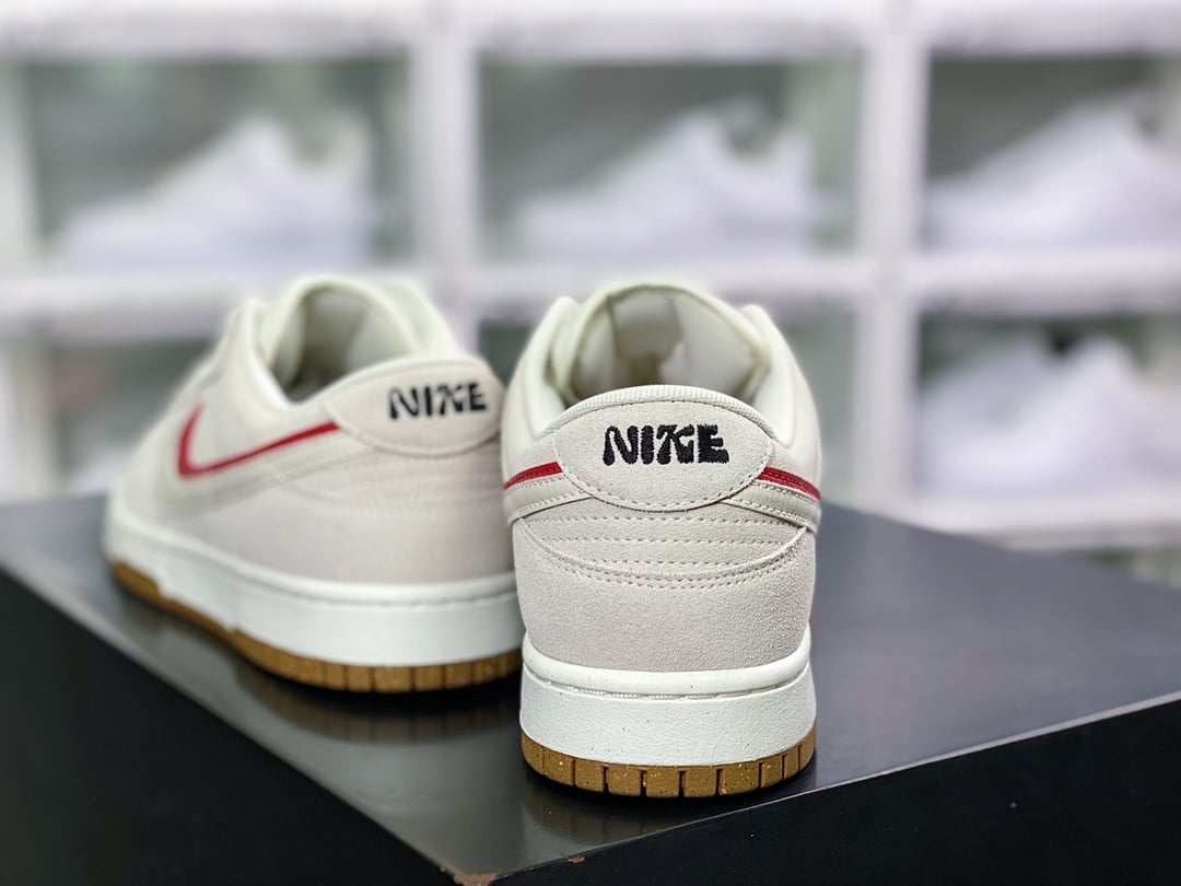 NK Dunk Low Camurça Branco Cinzento Vermelho Duplo Swoosh - Vista 4