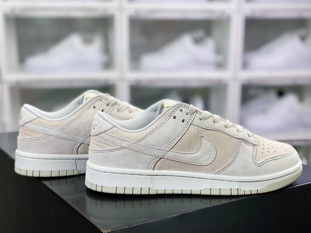 NK Dunk Low Camurça Cinzento Claro Mocha - Vista 2