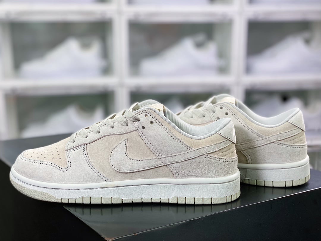 NK Dunk Low Camurça Cinzento Claro Mocha - Vista 3