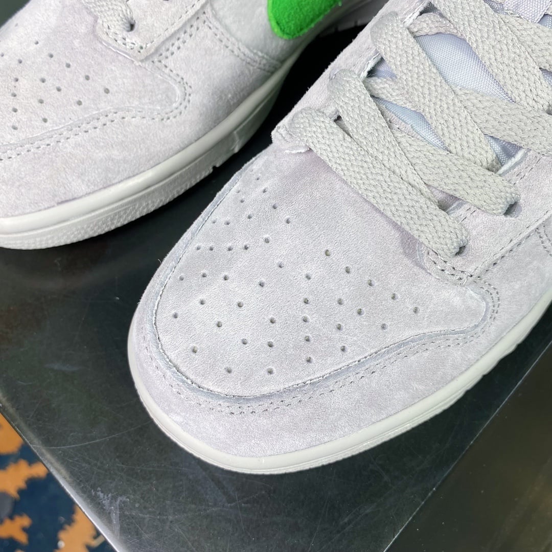 NK Dunk Low Camurça Cinza e Verde Partículas - Vista 5