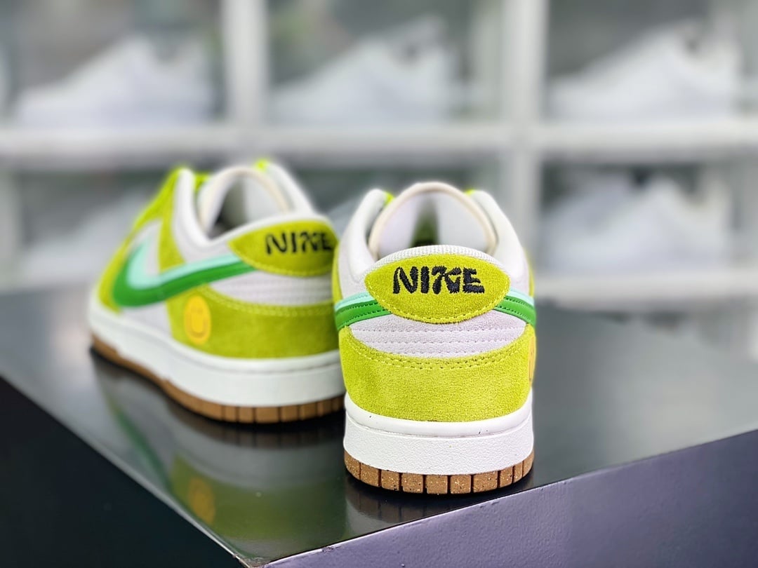 NK Dunk Low Camurça Verde Maçã Sorriso - Vista 4