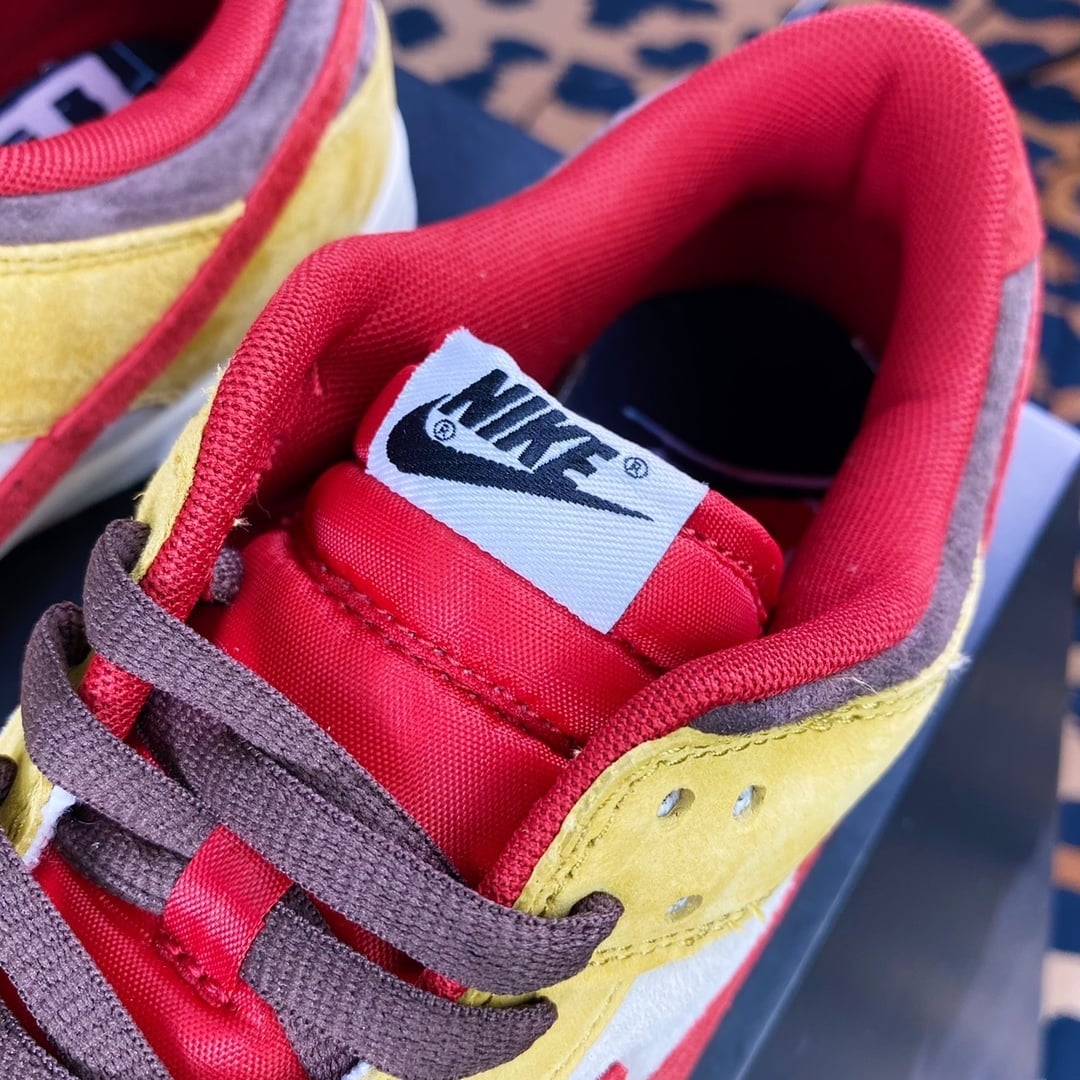 NK Dunk Low Camurça Dourado e Vermelho - Vista 6