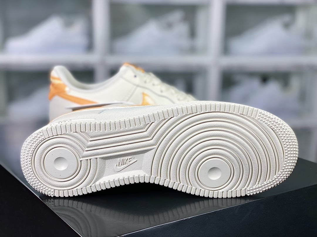 Nike Canvas Creme e Amarelo Tie-Dye - Vista 5