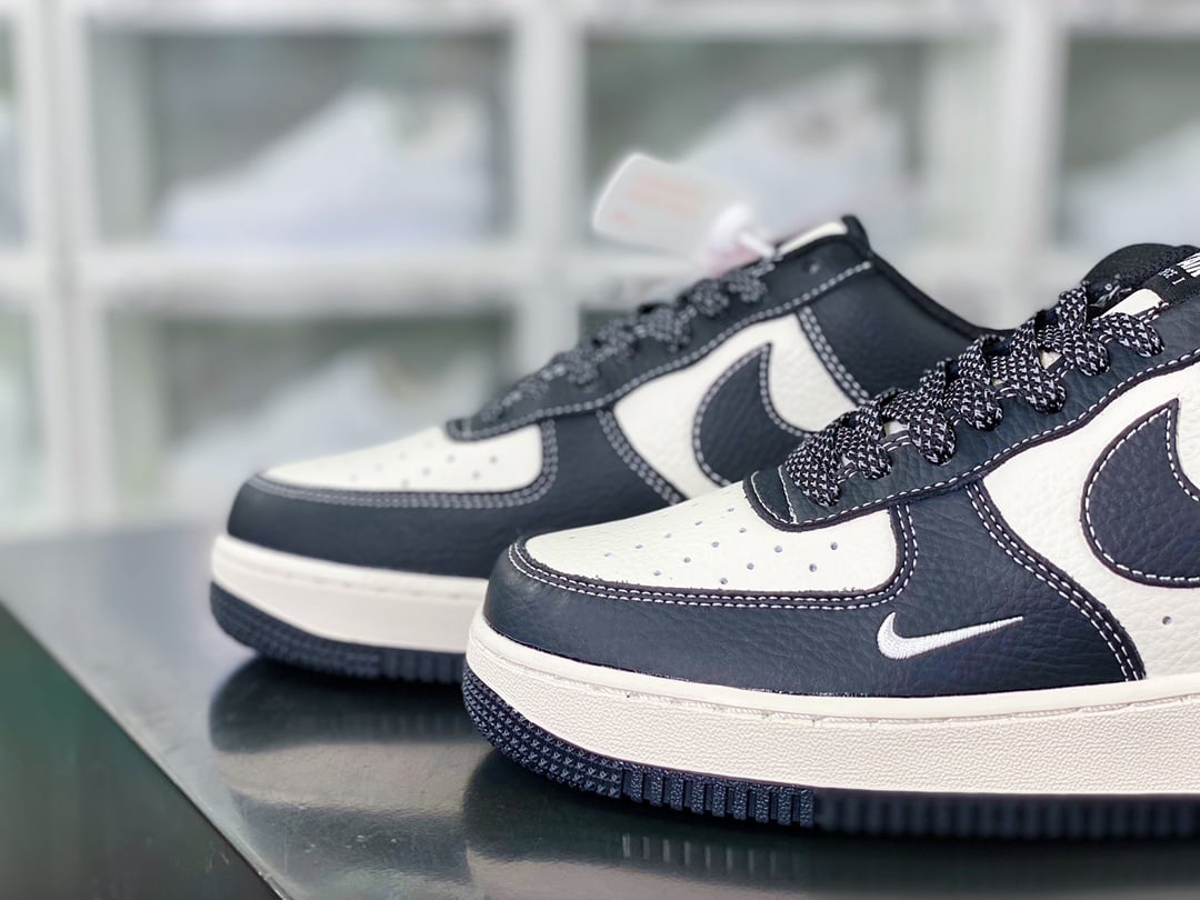 Nike Stussy Preto, Branco e Hooks Bordados - Vista 8