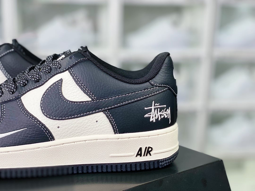 Nike Stussy Preto, Branco e Hooks Bordados - Vista 9