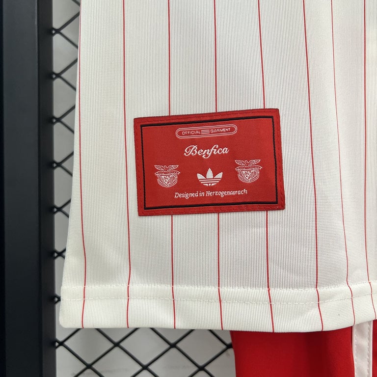 Kit Criança Benfica x Adidas Originals 2025/26 - Vista 3