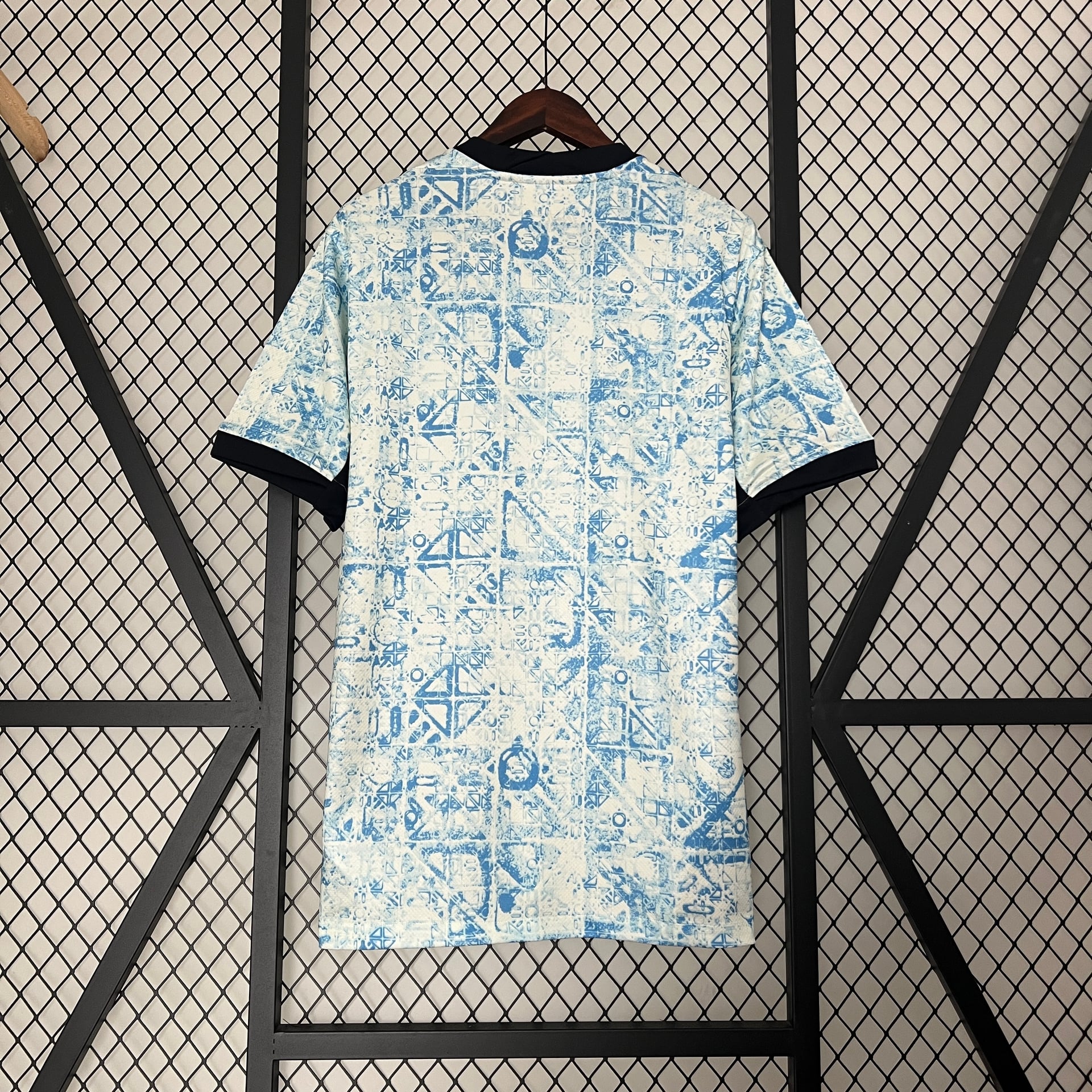 Camisola Fora Portugal 2024 - Vista 2