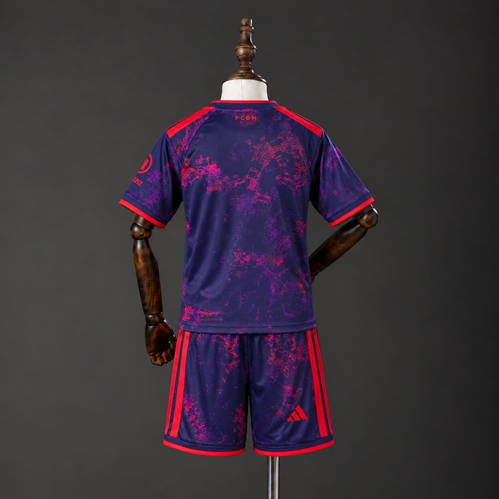 Kit Criança Bayern Munique Champions League 2026/2027 - Vista 2