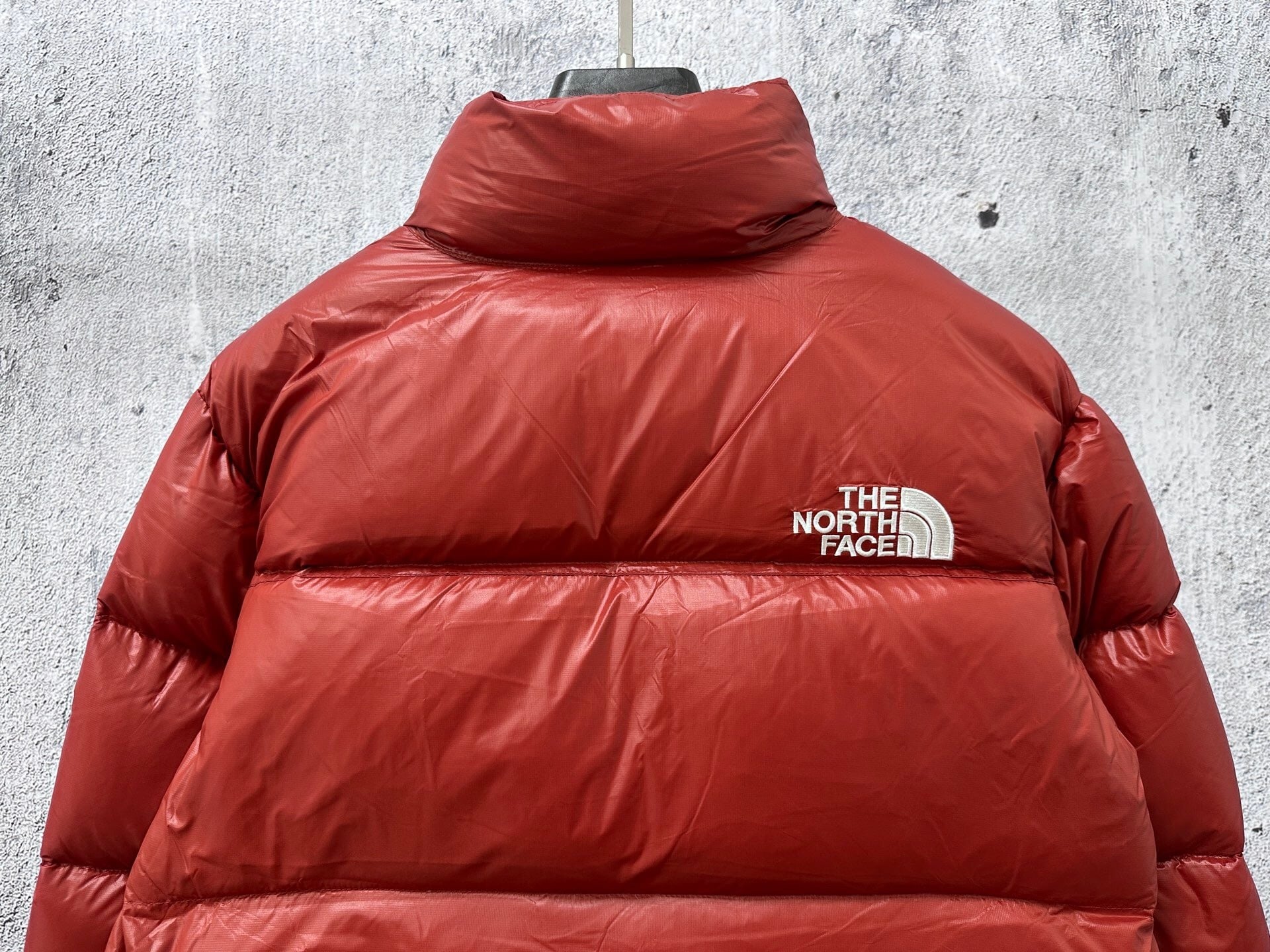 The North Face classic 700 mulher vermelho - Vista 4