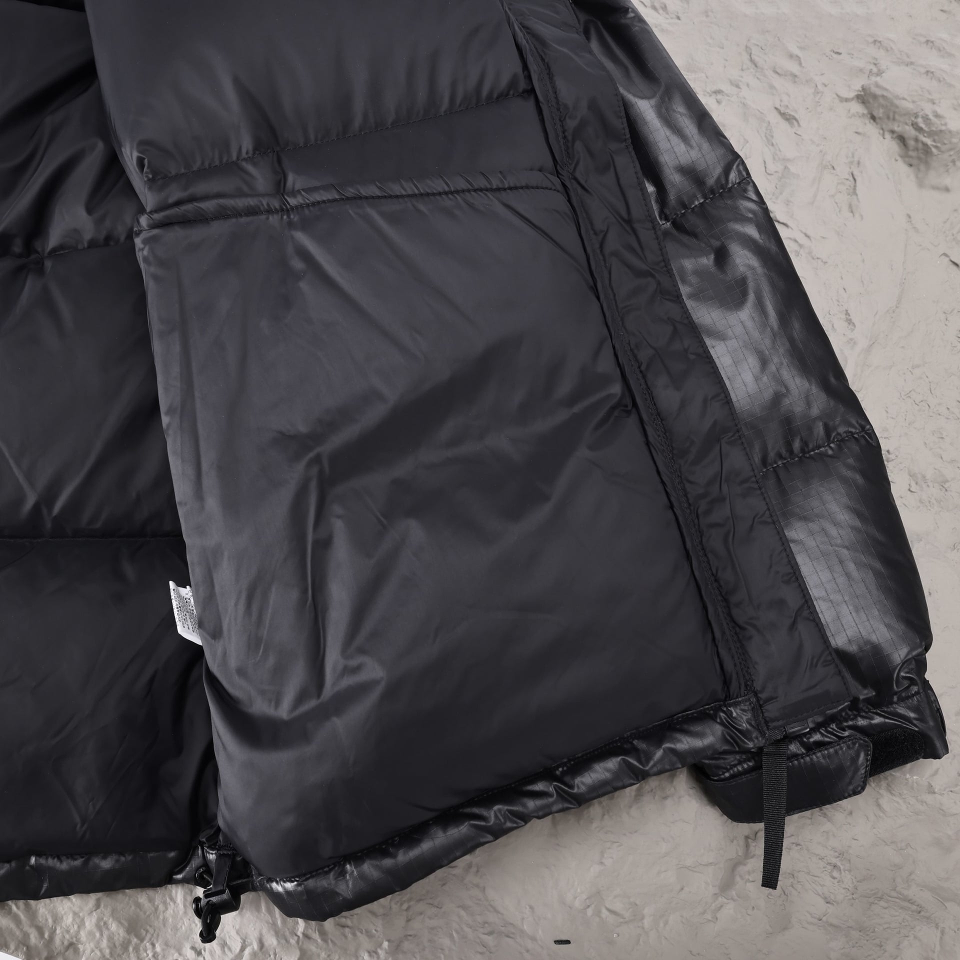 The North Face classic 700 preto brilhante - Vista 8