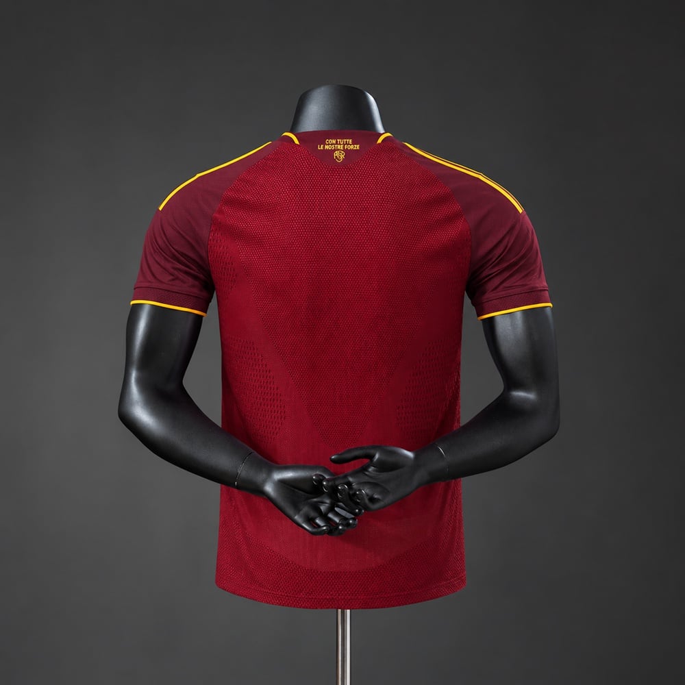 Camisola AS Roma 2026/2027 Principal Versão Jogador - Vista 2