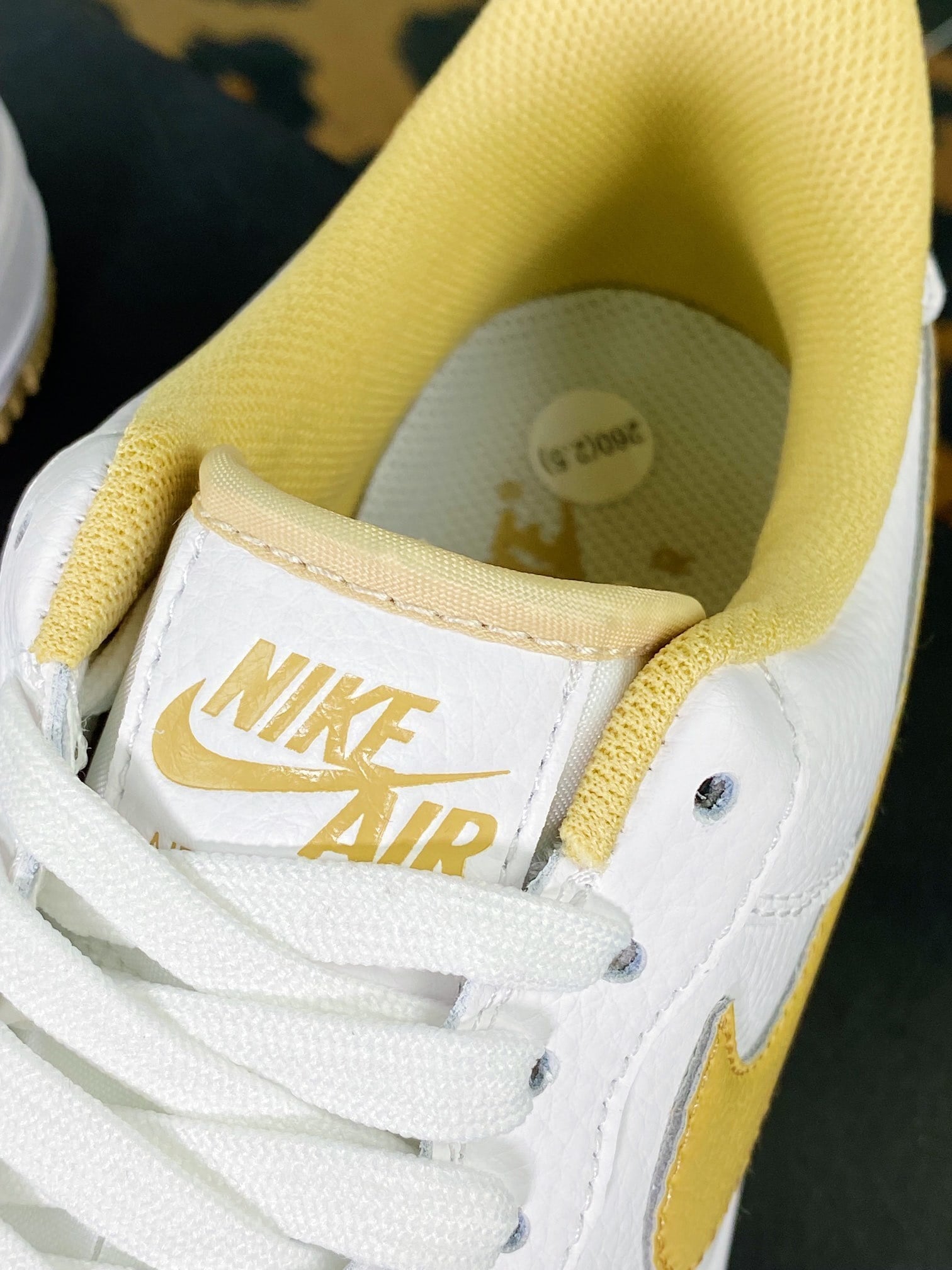 Nike 40th Anniversary Branco e Royal Amarelo Hook - Vista 7