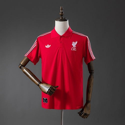 Polo vermelho Liverpool 2025/26 - Vista 1