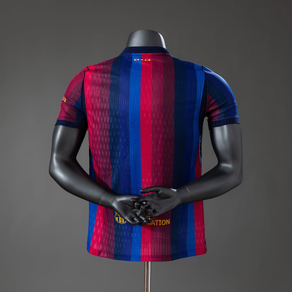 Camisola Principal Barcelona Versão Jogador 2026/2027 - Vista 2