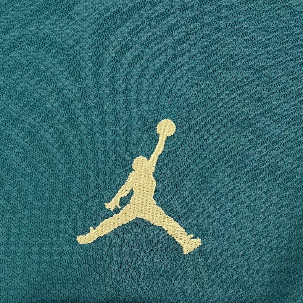 Camisola Liverpool Especial Jordan Concept 2025/26 - Vista 3